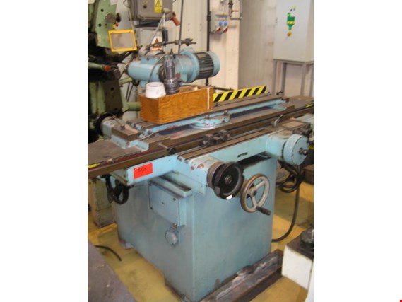 Used TOS BN102C 1 Universal Tool Grinder for Sale (Auction Premium) | NetBid Industrial Auctions